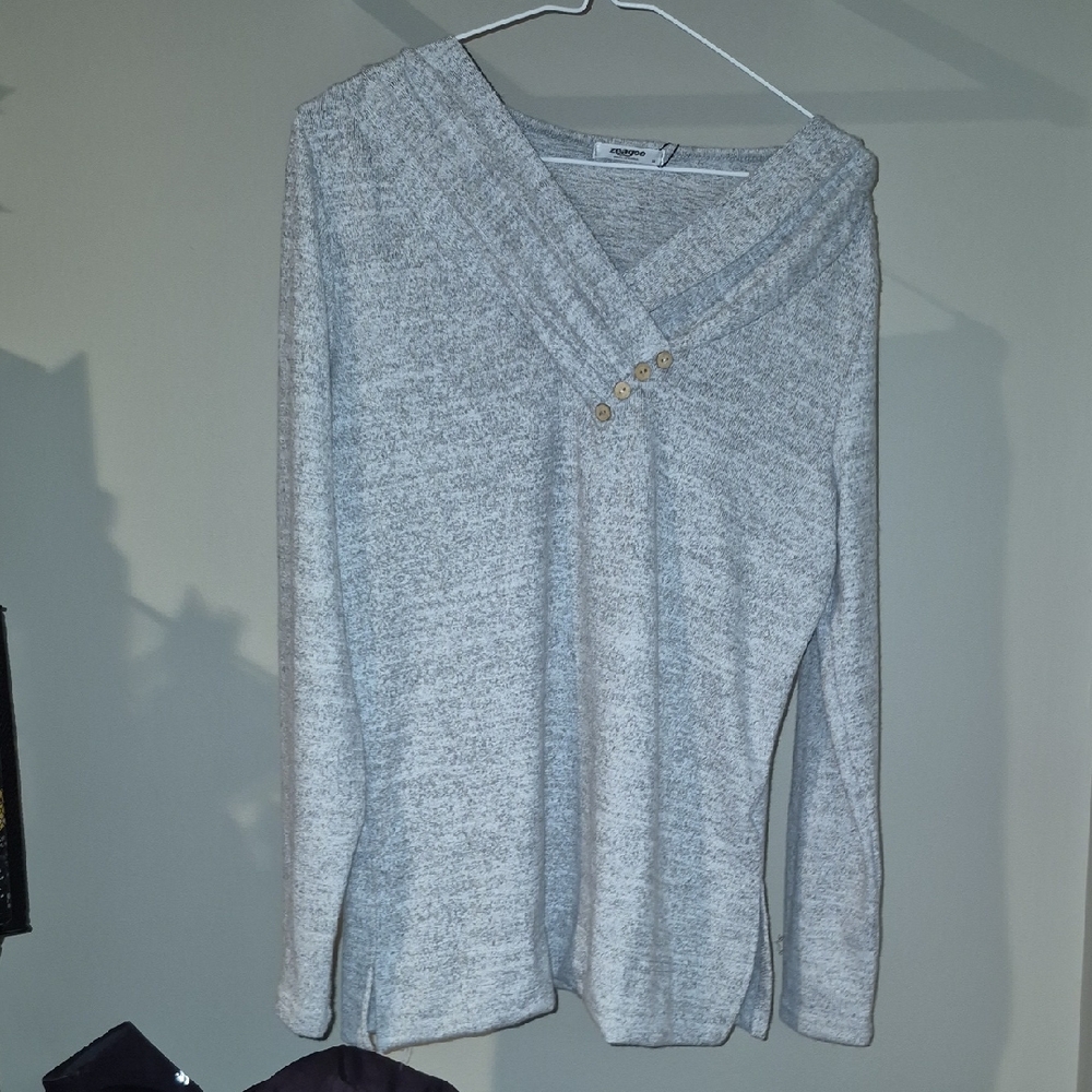 Zeagoo Light Gray V-Neck Sweater with Button Accents